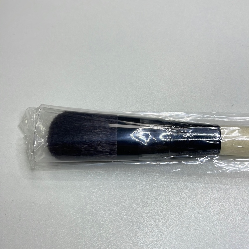 Bobbi Brown Blush Brush